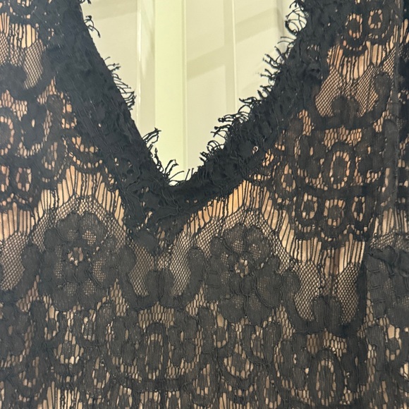 Aqua Elegant Black Lace Maxi Dress - Picture 7 of 8